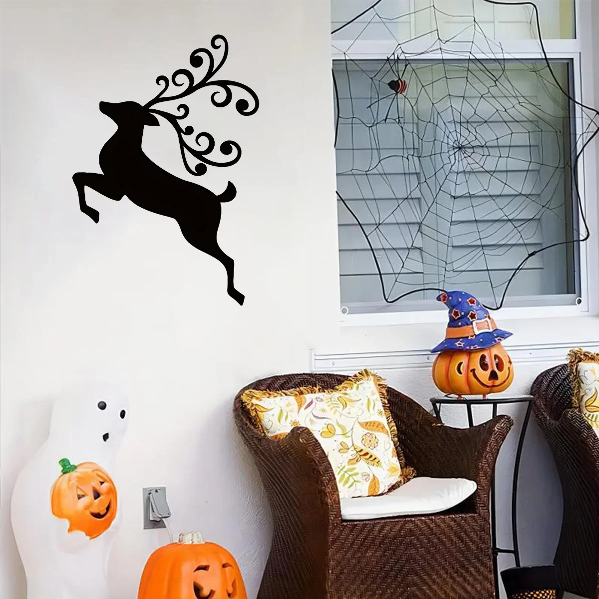 Элегантное металлическое настенное искусство с рождественским оленем — черный