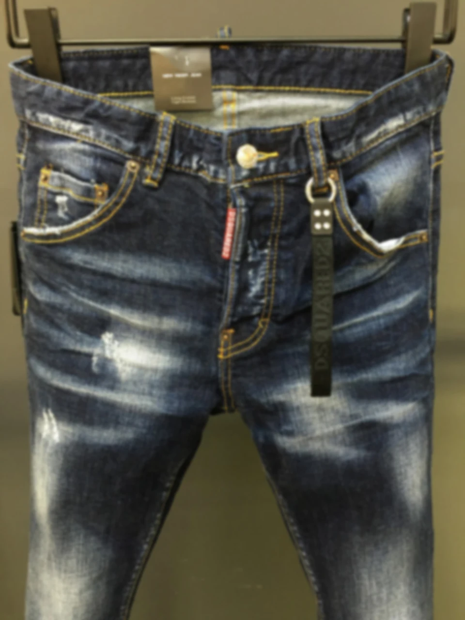 2023 Spring/Summer New Fashion Men's Wash Blue Simple Fit Elastic Hole Patch Small Foot D2 Jeans for Men