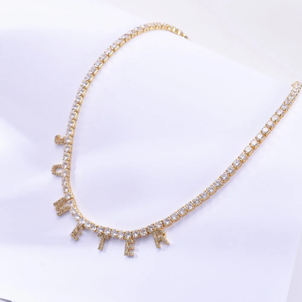 Ожерелье-чокер с надписью Initial 3 метра