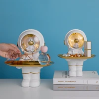entrance key storage ornaments astronaut tray resin crafts living room decoration accessoires miniatures modern birthday gift