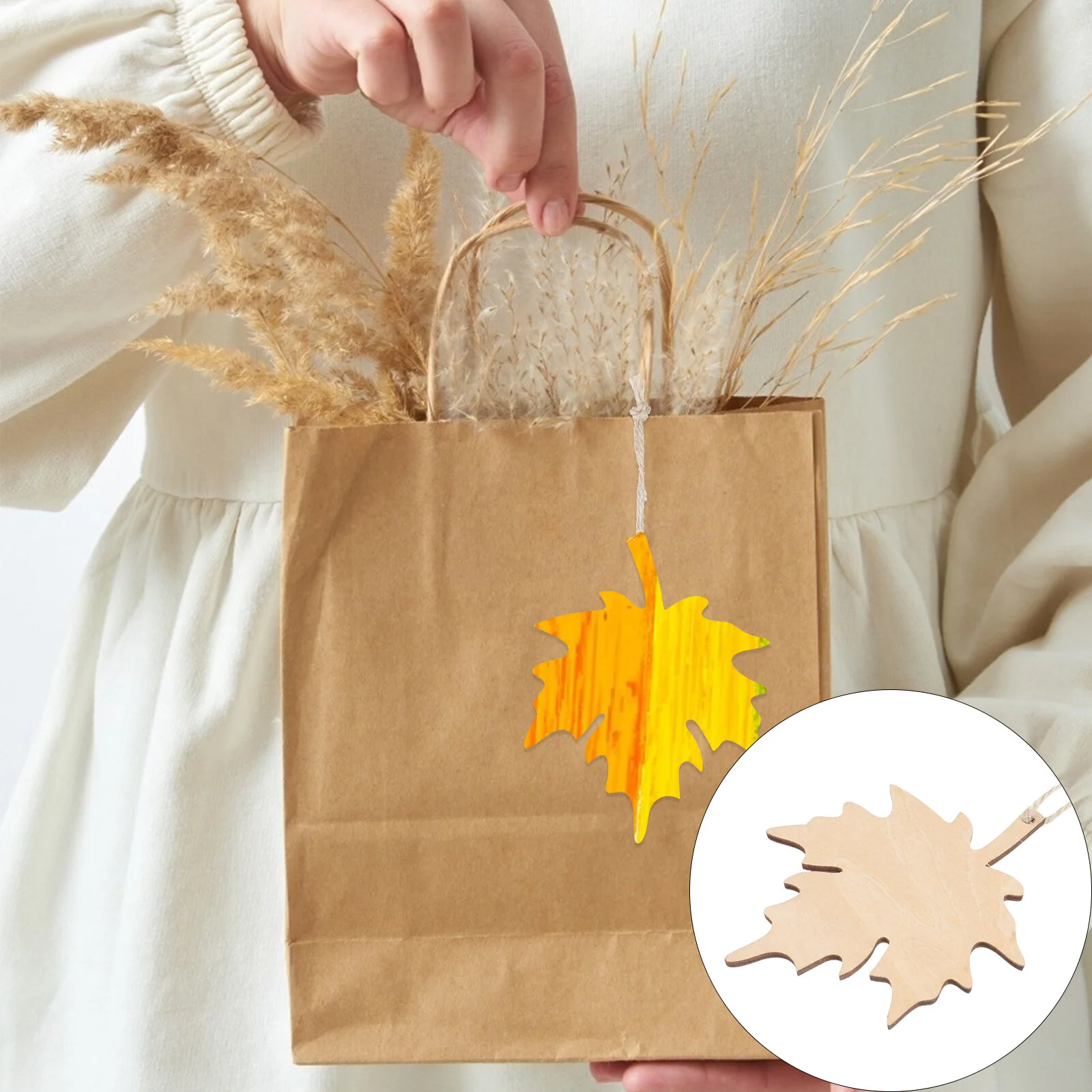 

21pcs Maple Leaf Wooden Ornaments Unfinished Wood Hanging Embellishments DIY Blank Maple Leaf Shape Cutout Gift Wrap with Rope