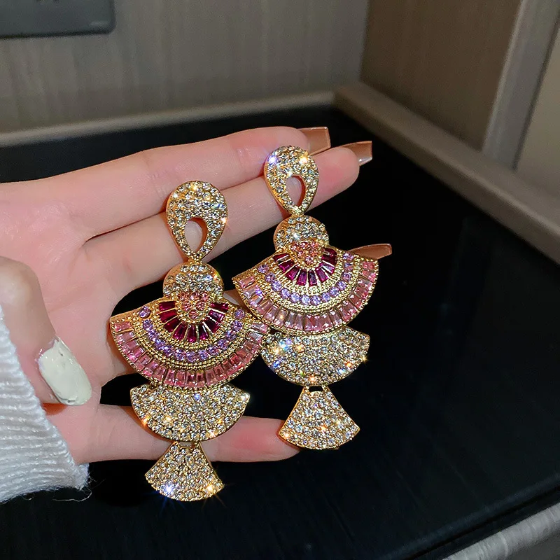 

Luxury Fan-shaped Dangle Earrings for Women Colorful Fashion Autumn and Winter Party Attendance Cocktail Jewelry Girl Gift