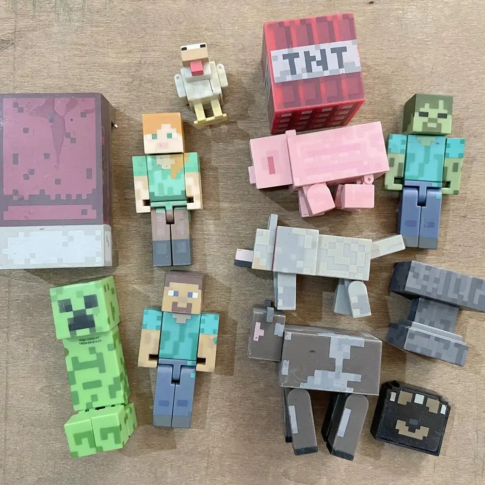

Ready Stock Game Robot Puzzle Building Block Figure Kids Toy Holiday Gifts