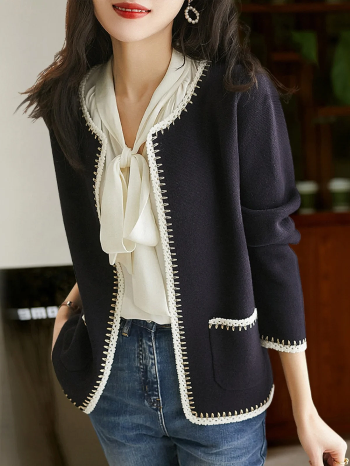 Изящный вязаный кардиган контрастного цвета для женщин осень 2024 элегантное