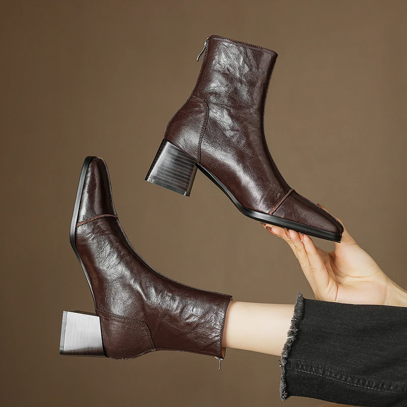 Женские кожаные ботильоны на массивном каблуке с квадратным носком и