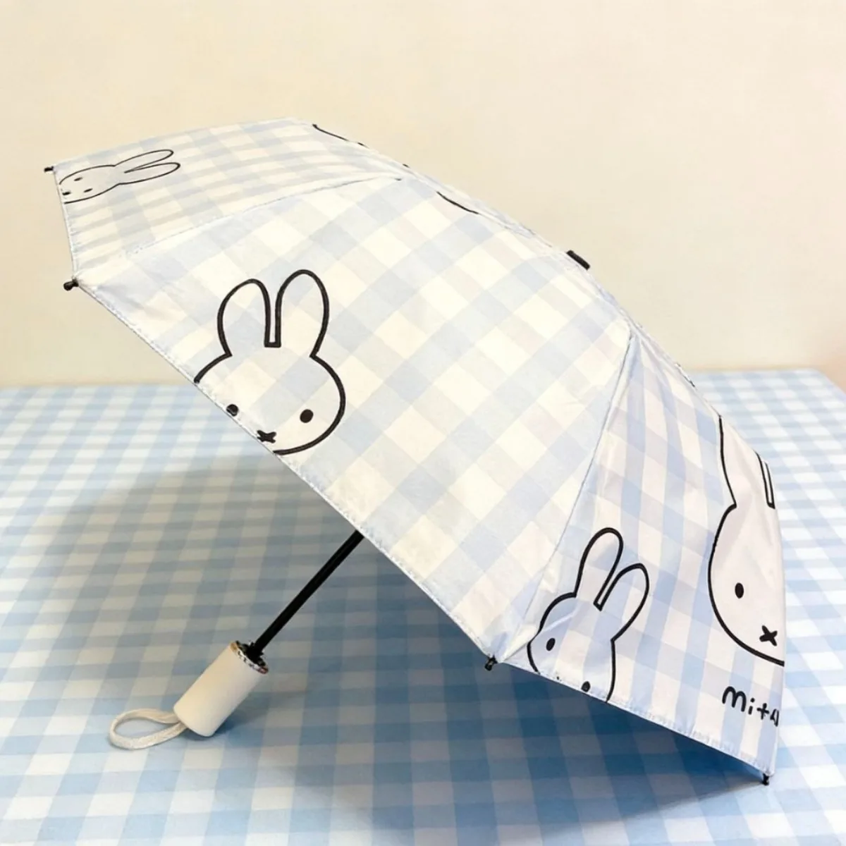 Фото Автоматический зонт Kawaii Miffy Miffy Rabbit для защиты от дождя и солнца, черный виниловый зонт с защитой от солнца, складной зонт от солнца №2