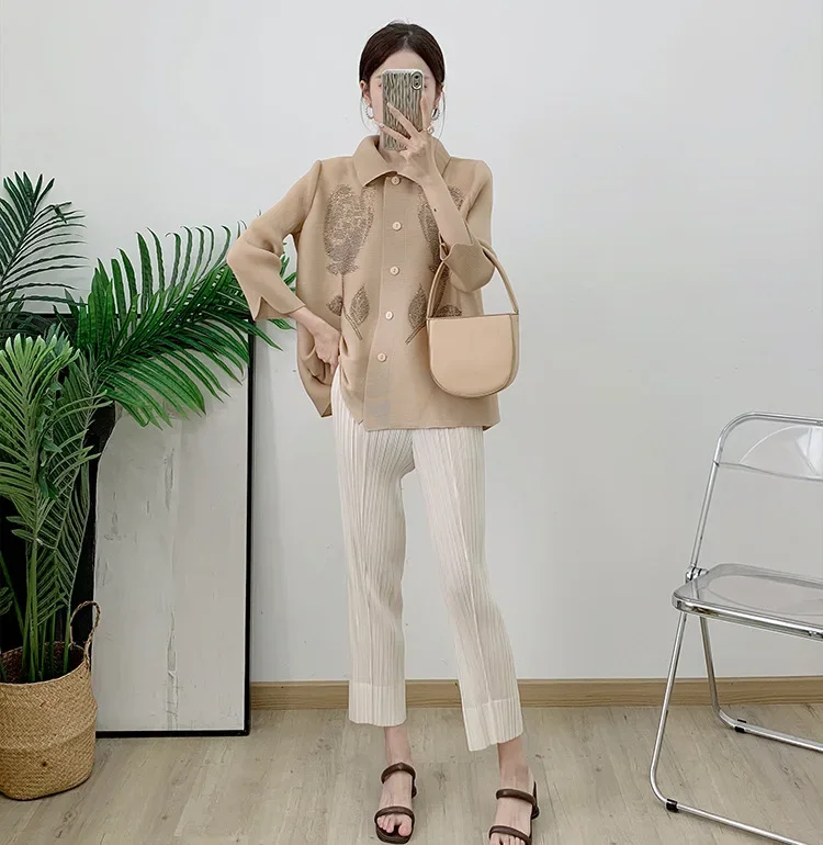 Плиссированная блузка со складками Новинка осени 2024 популярная модная куртка с