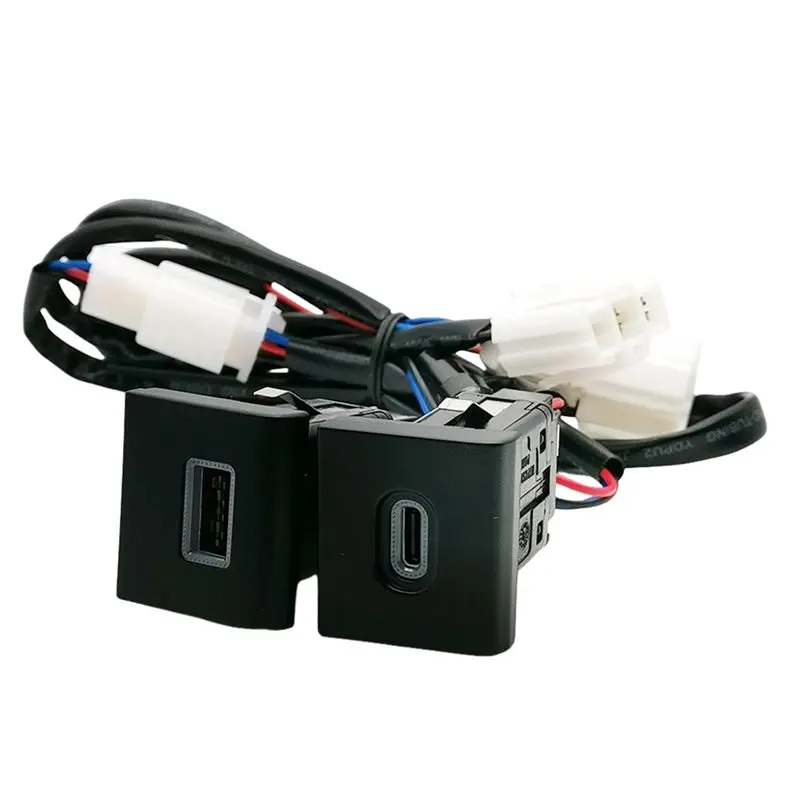 Фото A11M-USB Type C 12В/24В PD адаптер-розетка, автомобильные аксессуары для VW Amarok 11-22 №1