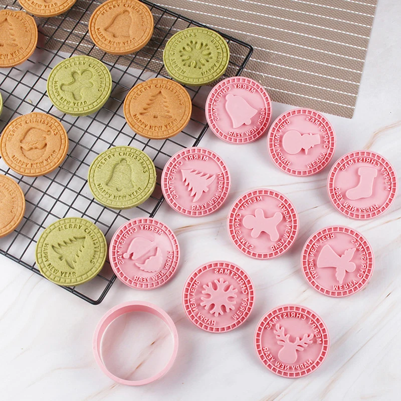 9Pcs/set Merry Christmas Round Jam Sauce Cookie Cutters 3D Press Chocolate Sandwich Biscuit Making Mould Fondant Embosser Stamps |