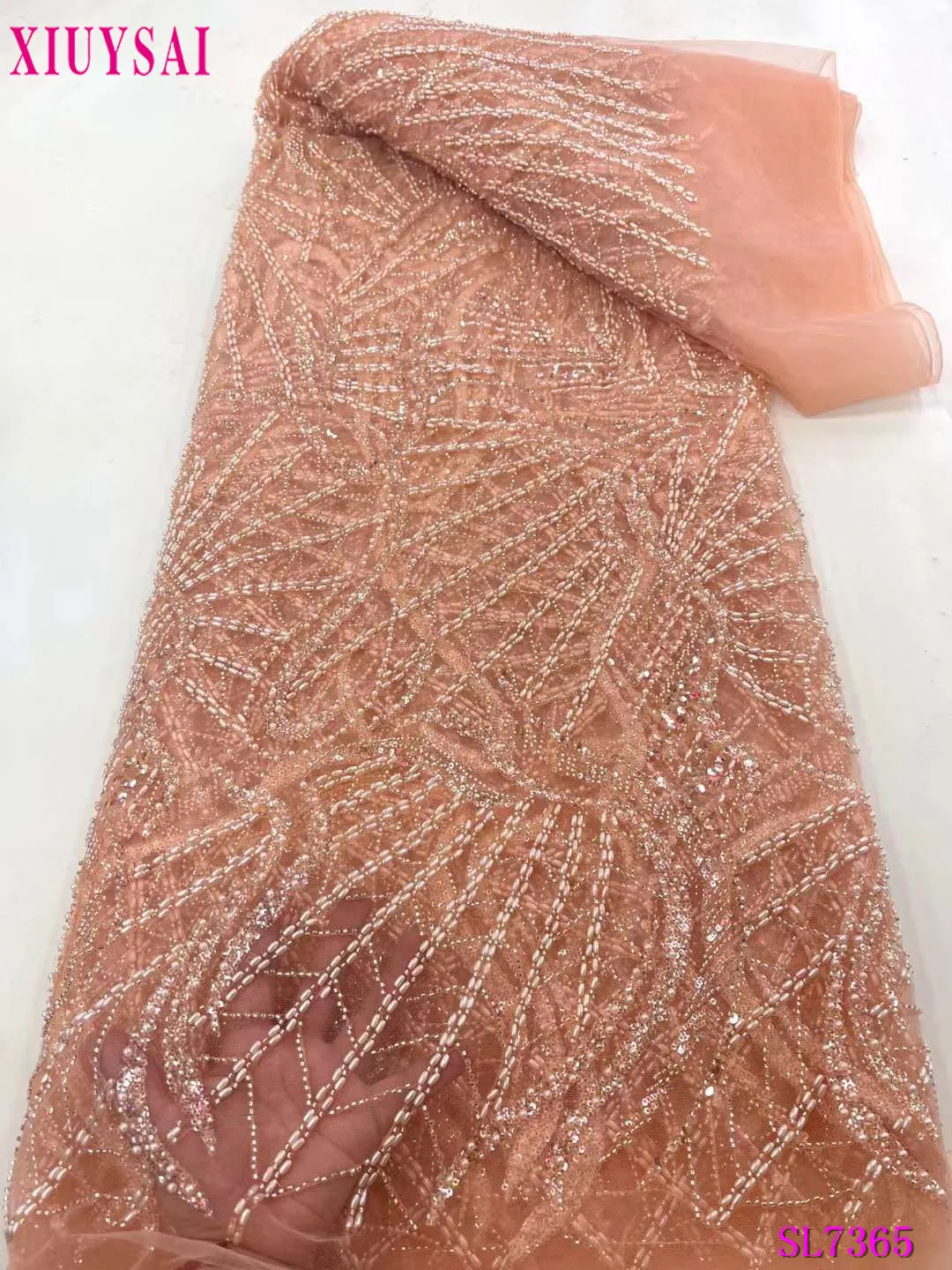 

Розовая французская роскошная кружевная ткань ручной работы из бисера, африканская новейшая Тюлевая кружевная ткань для свадебного торжества