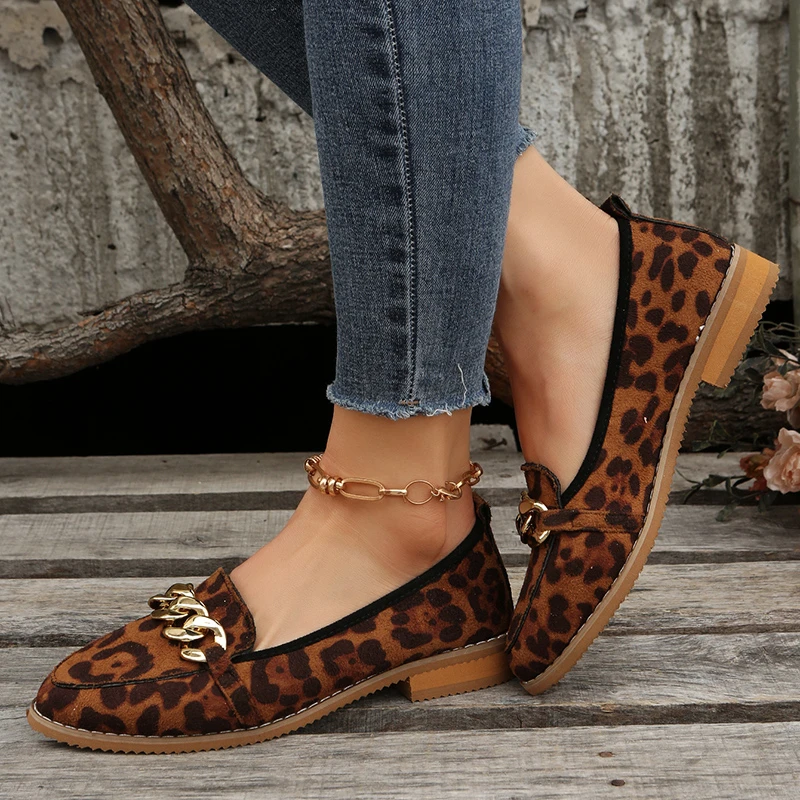 Spring 2023 New Leopard Pattern Fashion Round Toe Flat Shoes Chain Soft Sole Sports Casual Shoes Large 43