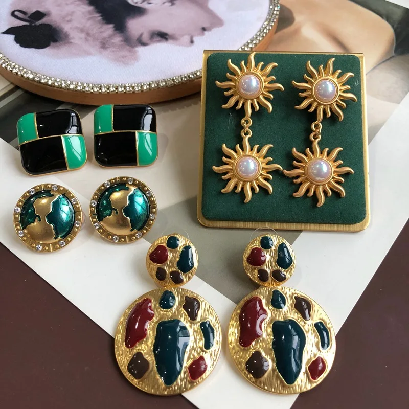 

New Vintage Enamel Glaze Baroque Ear Studs Ear Clip Electroplated Real Gold SUNFLOWER Earrings with Drop Classic Style Unique