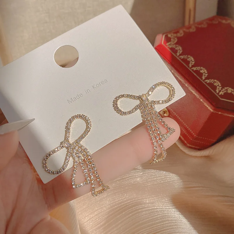

Korean Fashion Gold Temperament Full of Diamond Bows New Stud Earrings for Women's Jewelry Wedding Party Gifts