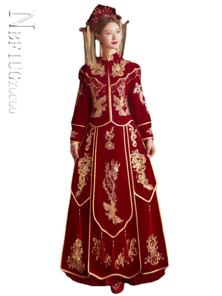 

Elegant Bride Vintage Exquisite Qipao Tang Suit Traditional Chinese Red Wedding Dress Cheongsam
