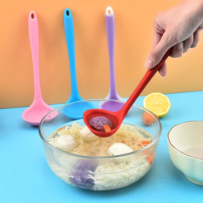 Маленькая утолщенная силиконовая ложка столовая посуда японская кухонная