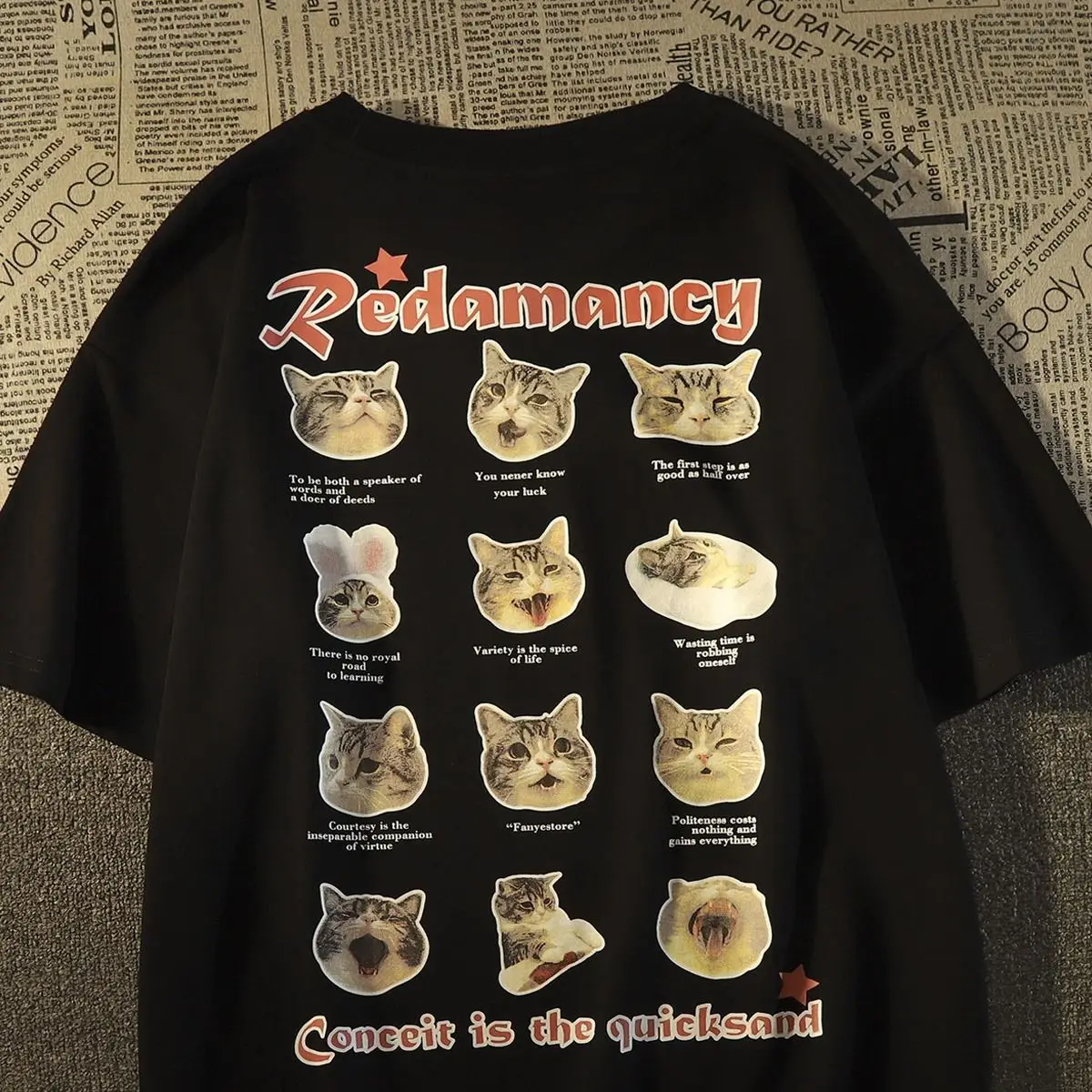 

American retro kitten print graphic T-shirt for men and women 2023 summer loose fitting couple trend short sleeved round neck