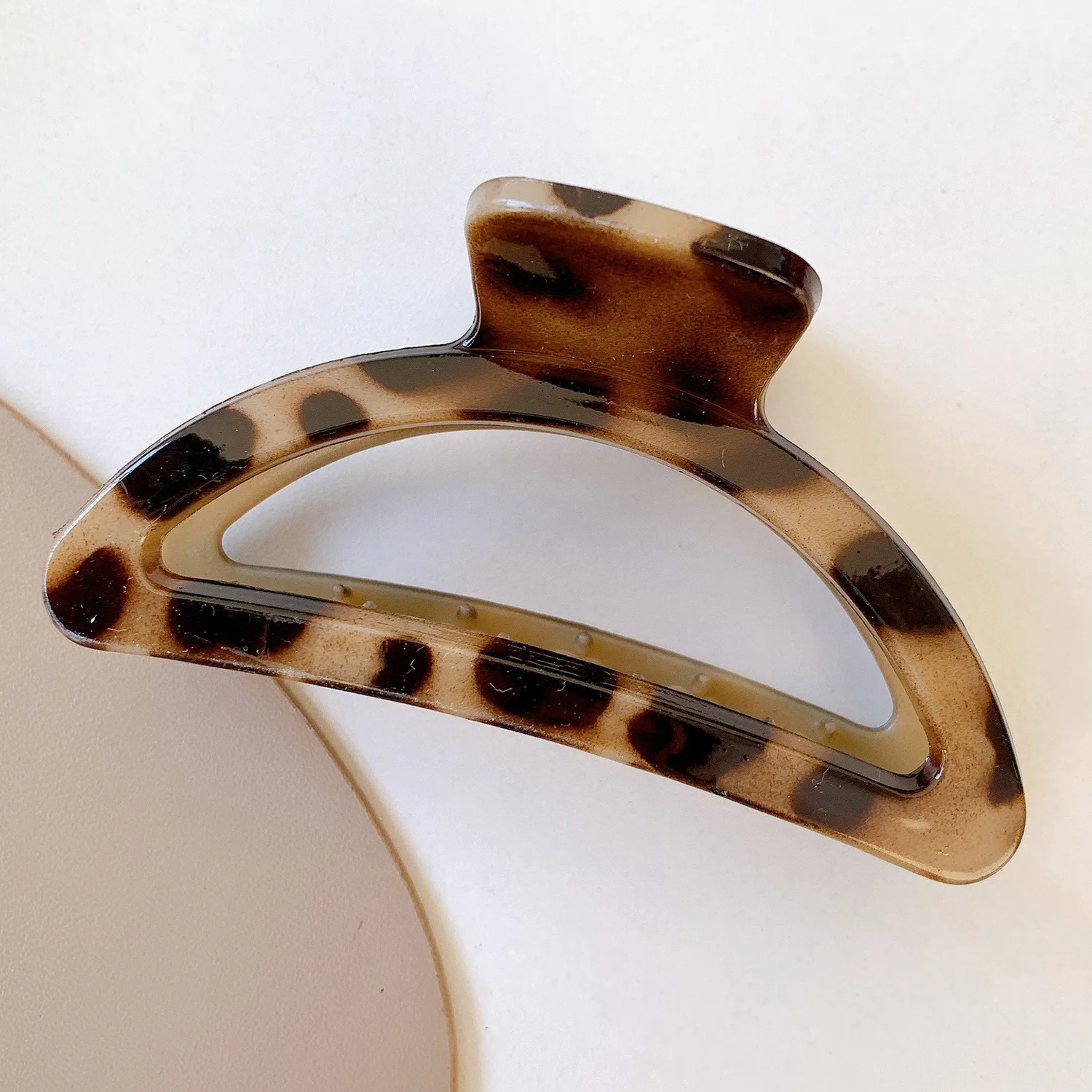 Элегантный зажим для волос с леопардовым принтом из смолы новинка 2024 большие