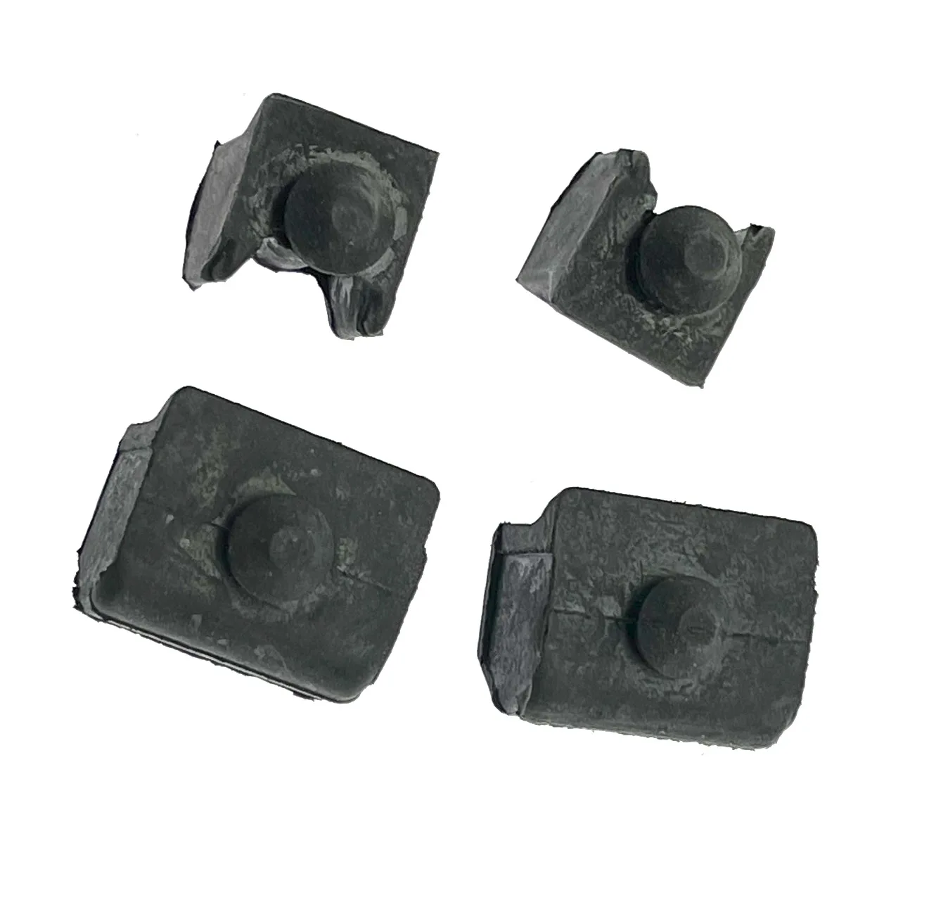 

Резиновая задняя перегородка для Nissan D22 Ruiqi NP300