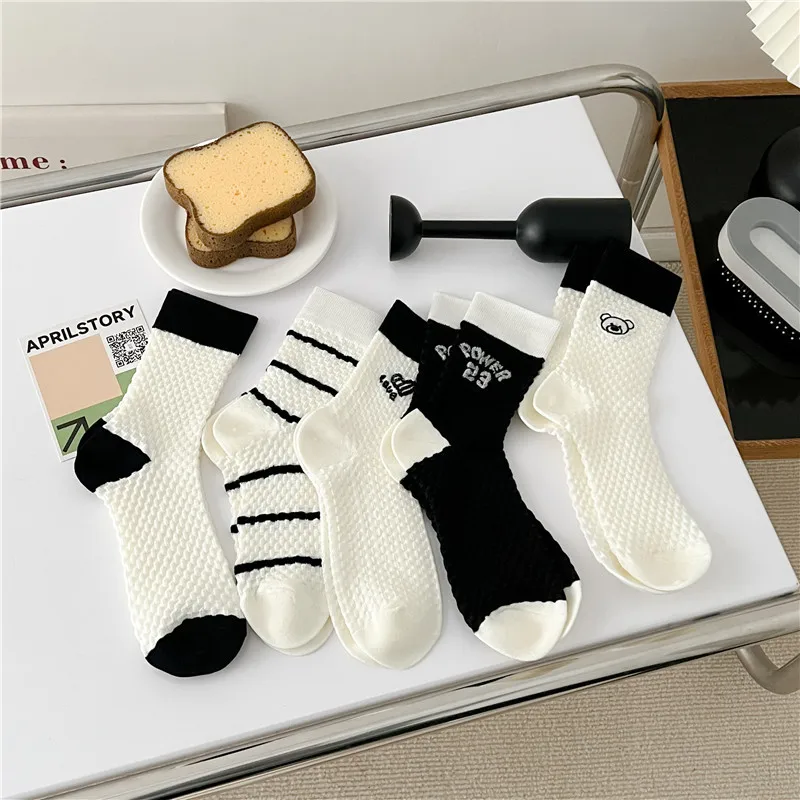 

Black Striped Solid Short Socks Women Letter Cotton Sock Ladies Bear Winter Warm Happy Love Fashion Harajuku Cute College Sox