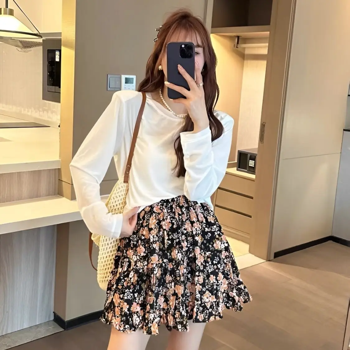 Женский костюм с цветочной юбкой летний однотонный джемпер длинным рукавом и