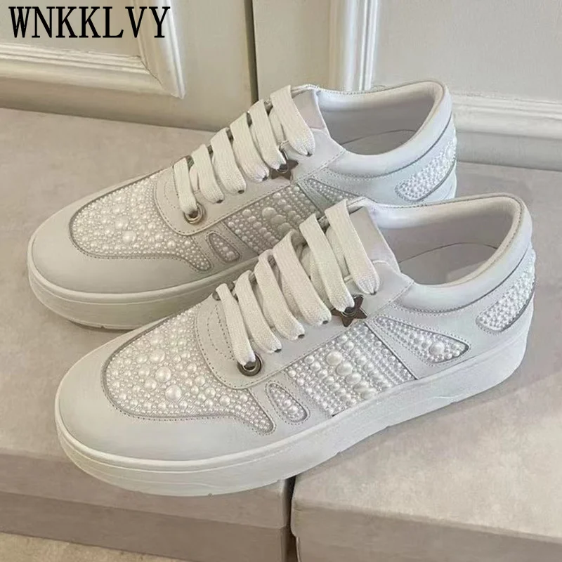 Кроссовки женские из натуральной кожи небольшие белые повседневные сникерсы на