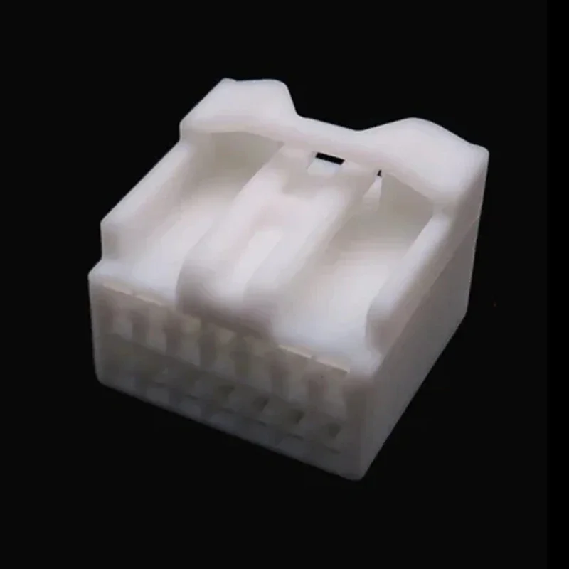 

Автомобильный разъем 14-контактный DJ7142