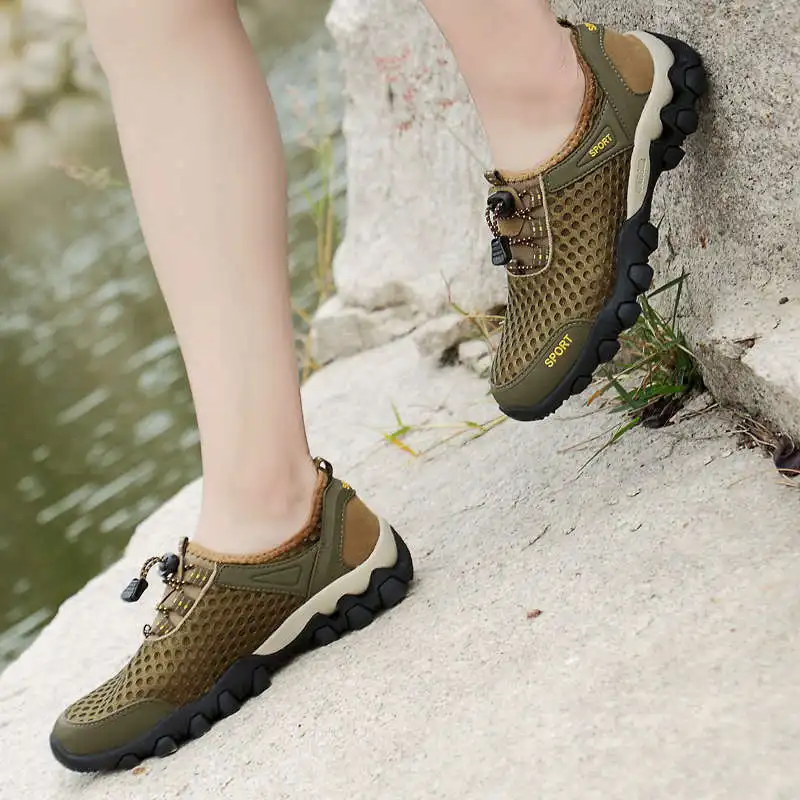 

Deporte Men's Running Shoes Luxury Brand 2022 Sports Shoes For Men Fashion Trainers Black Sneakers Man Sport Shoes Man Tennis