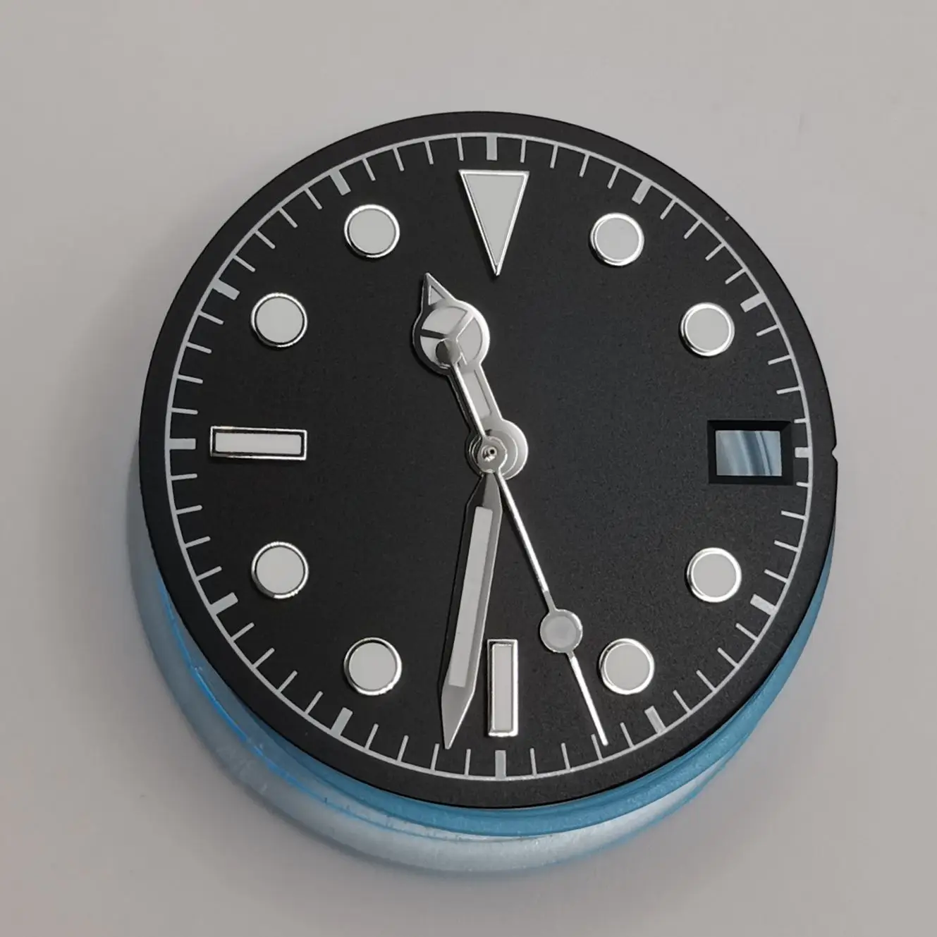 28.5MM Fit NH35 Automatic Movement Green Luminous Watch Dial Add Hands