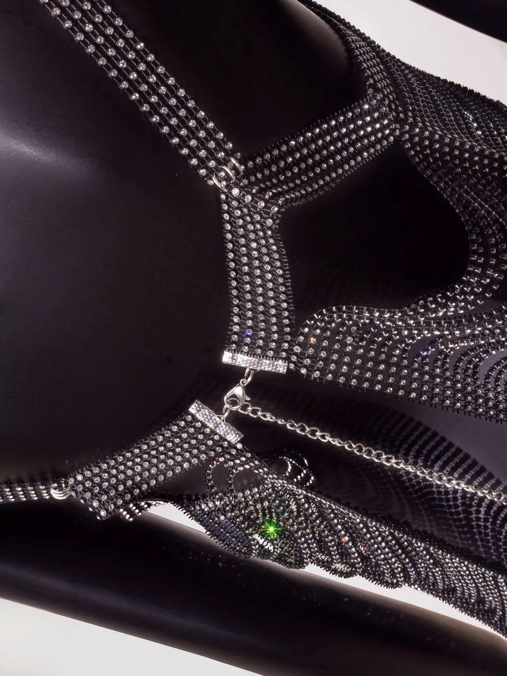 Рисунок 6 - Цепочка для сексуальных девушек