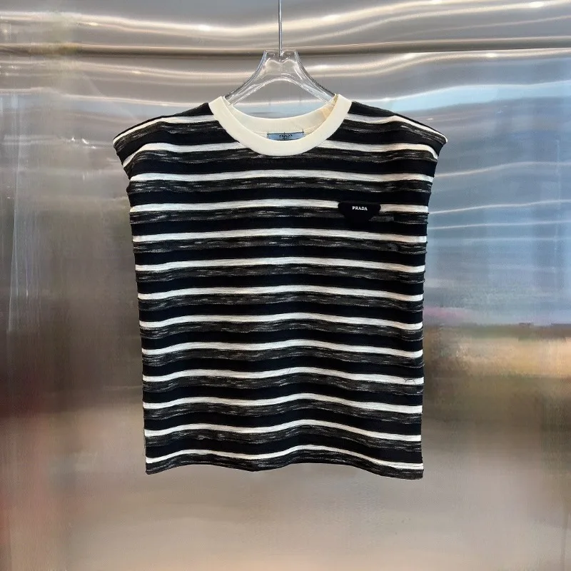 

2023 New Fashion Lady Summer New Round Neck Stripe Contrast Shoulder Pad Loose Fit Sleeveless Vintage T-shirt Tank Top