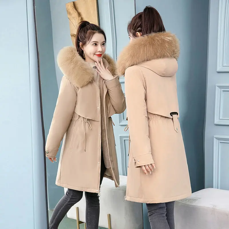 The plush and thickened style overcame the women's medium and long overcoat, winter down cotton coat, new winter cotton coat in