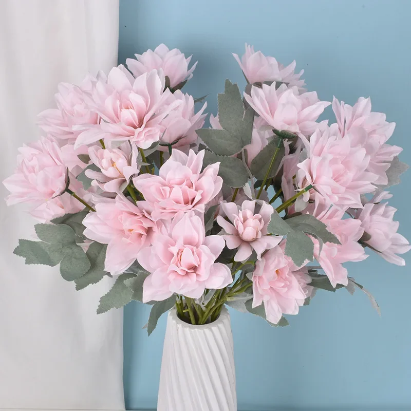 

Искусственный шелковый пион