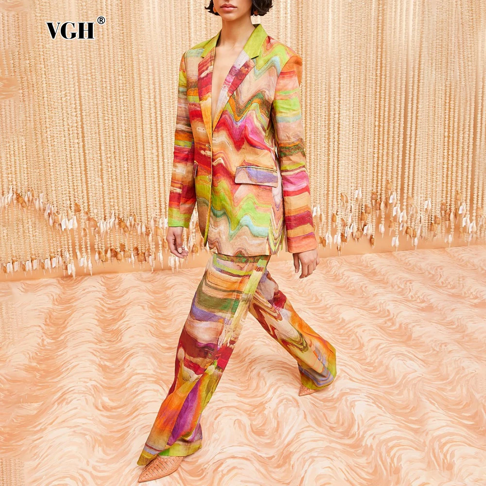 VGH Женский комплект из двух предметов с цветным принтом и зубчатым воротником