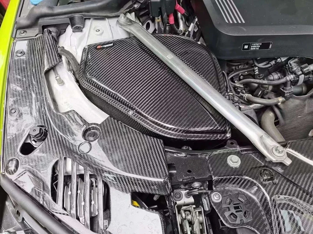 Система впуска холодного воздуха для автомобилей из сухого углеродного волокна