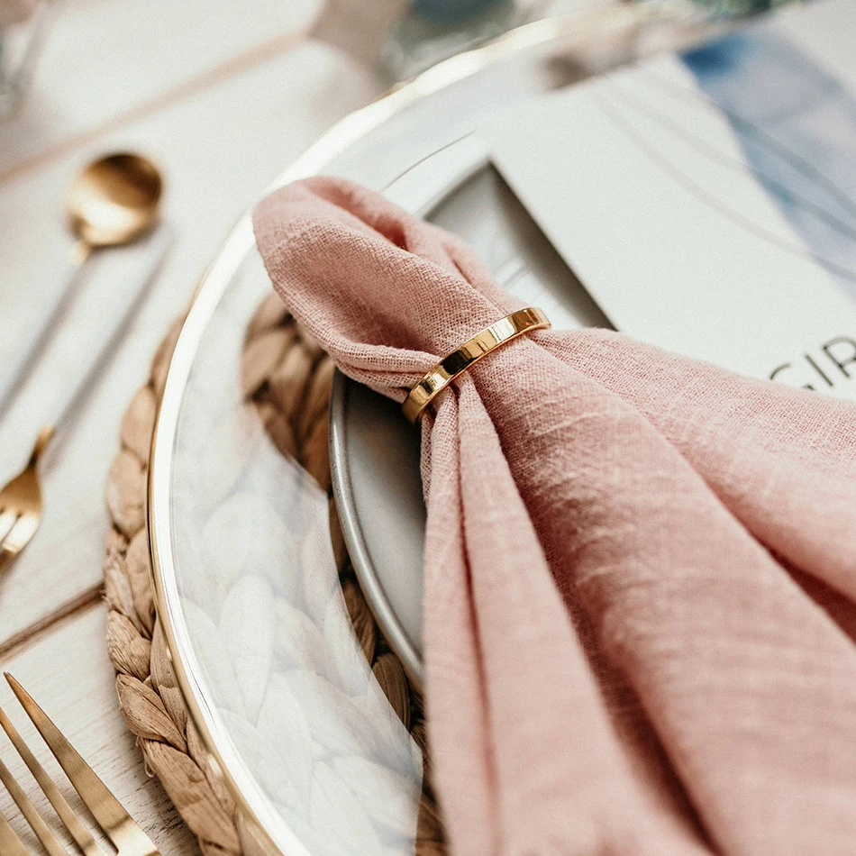 

4PCS Napkin Rings,Simple Ring Models Napkin Buckle, Wedding Napkin Holder,for Dining Room Family Dinner Table Decor