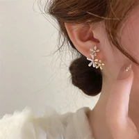korean 2022 new elegant zirconia pearl 3 flower stud earrings for women summer ear jewelry rhinestone boucle oreille femme
