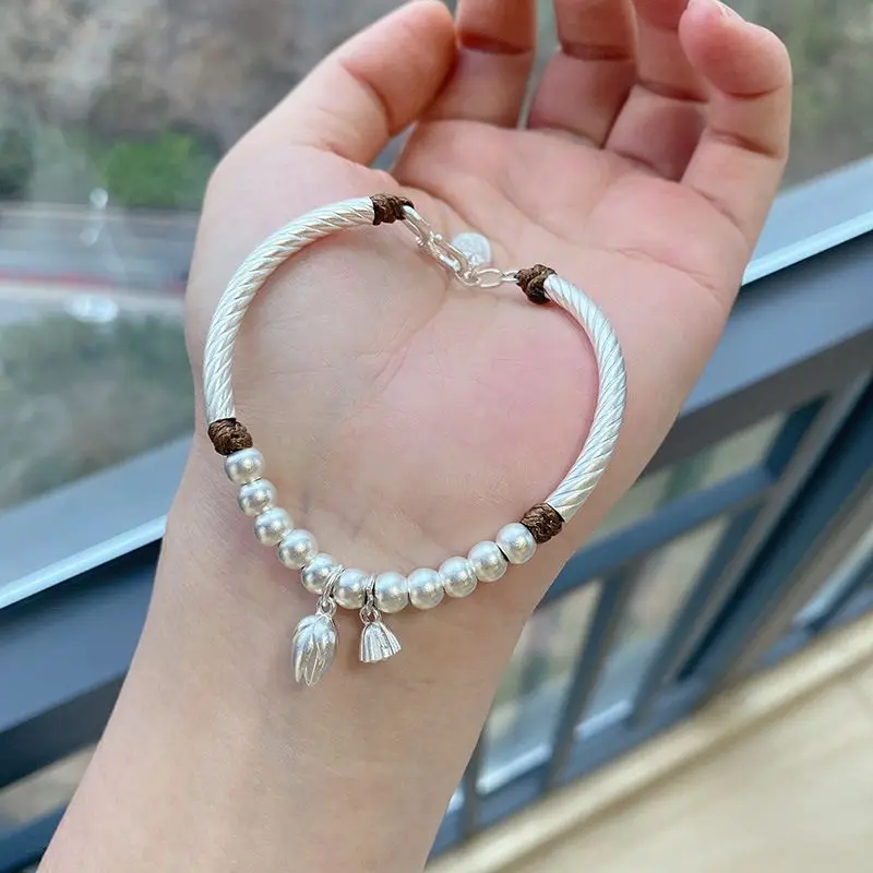 Женский плетеный браслет Lotus Seedpod с двумя круглыми бусинами 2024