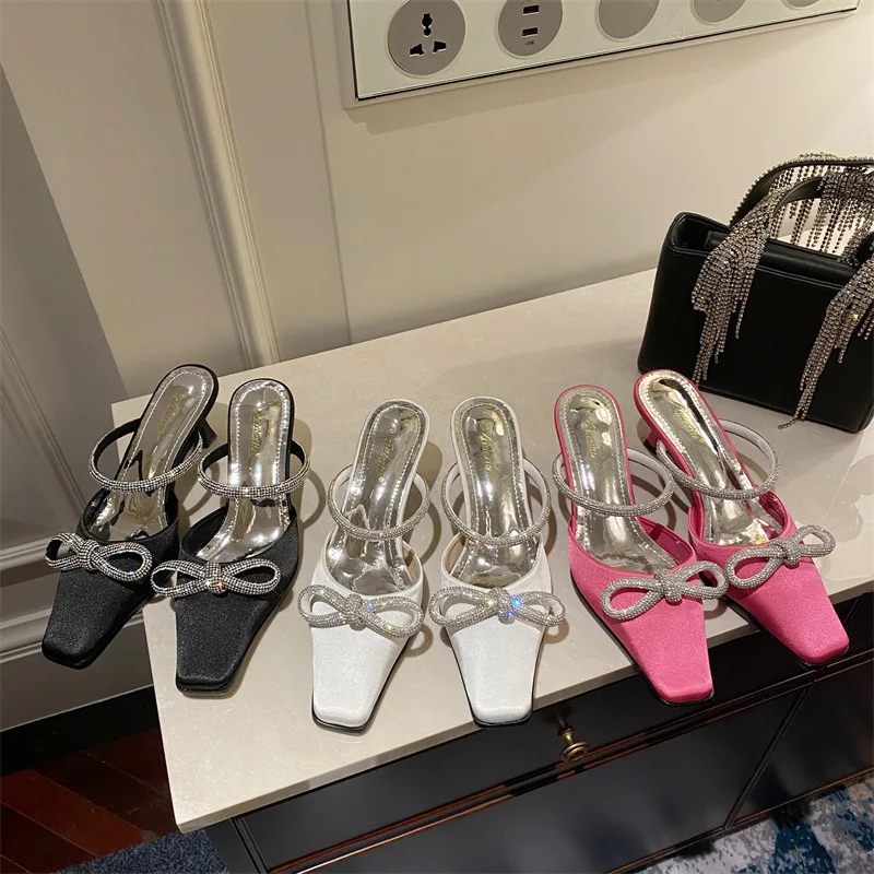 

2022 summer Bow diamond sandals metal buckle Satin high heel sandals outdoor Pointy letter slippers sandals 5cm-7cm high heels