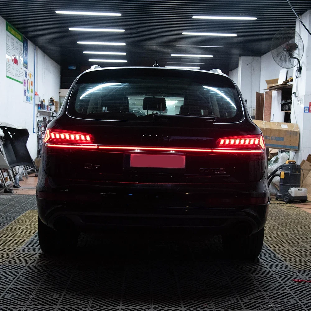 Фото Автомобильные задние фонари для Q7 2006-2015, обновление 2023, новейший Стайлинг, светодиодный автосборка, через подсветку, динамический плавный задний фонарь №1