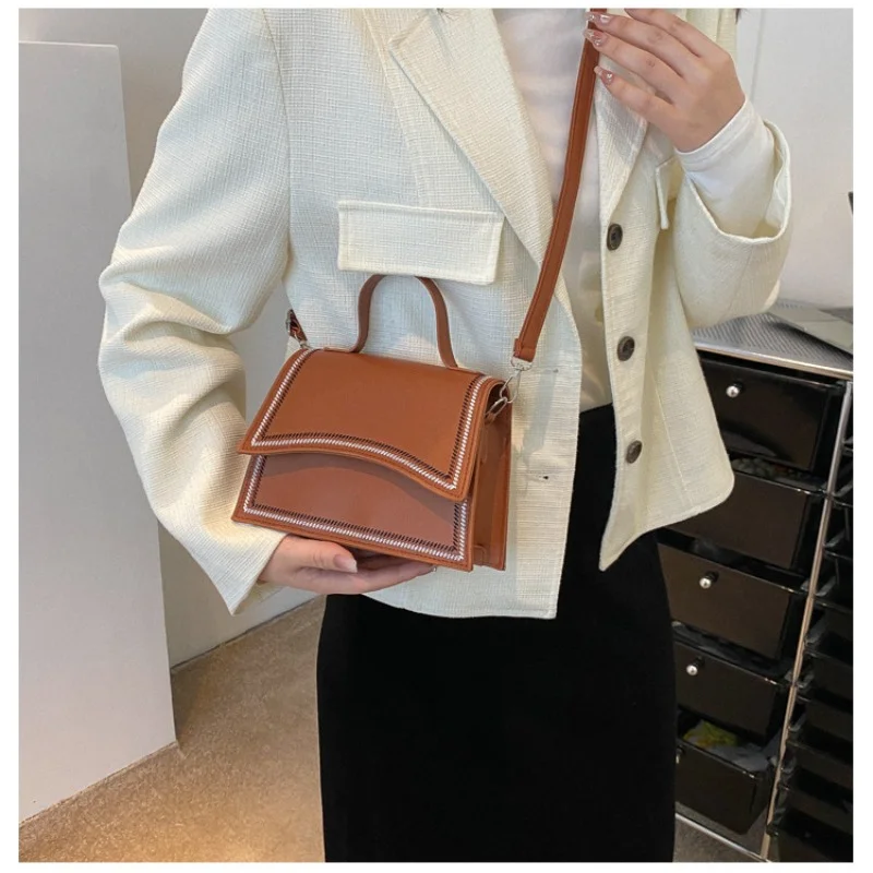 Popular Fashion Simple Texture Small Square Bag 2023 New Fashion Style Versatile Women's One Shoulder Crossbody Bag