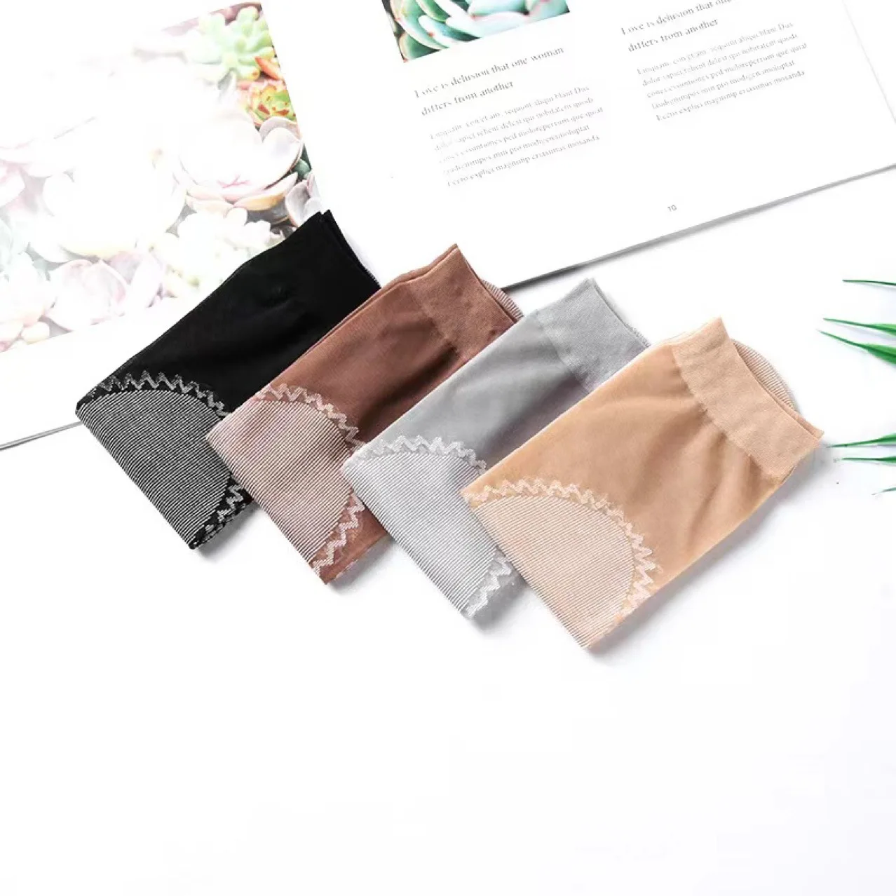 10 Pairs of Velvet Women's Socks Spring, Summer, Autumn Cotton Base Sweat-Absorbent Non-Slip Socks