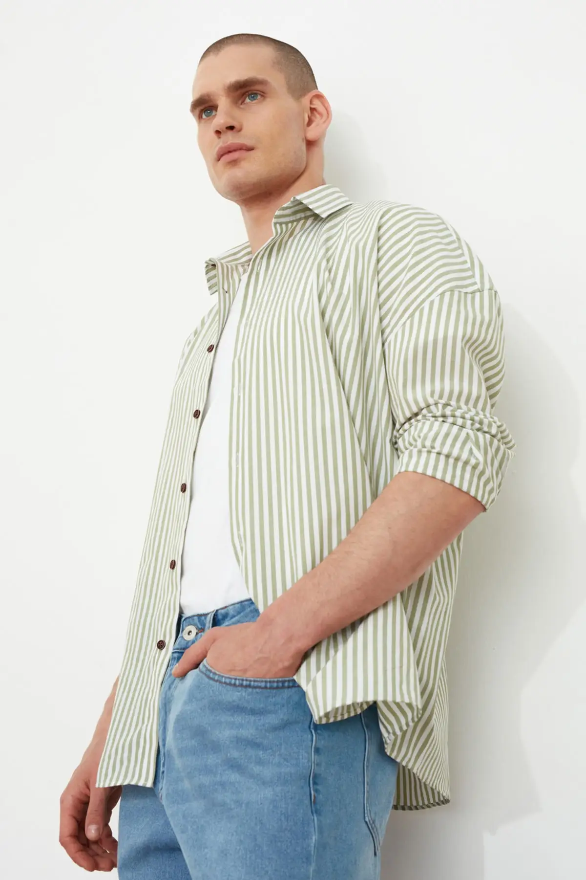 

Trendyol Men Oversize Striped Shirt TMNSS21GO0181