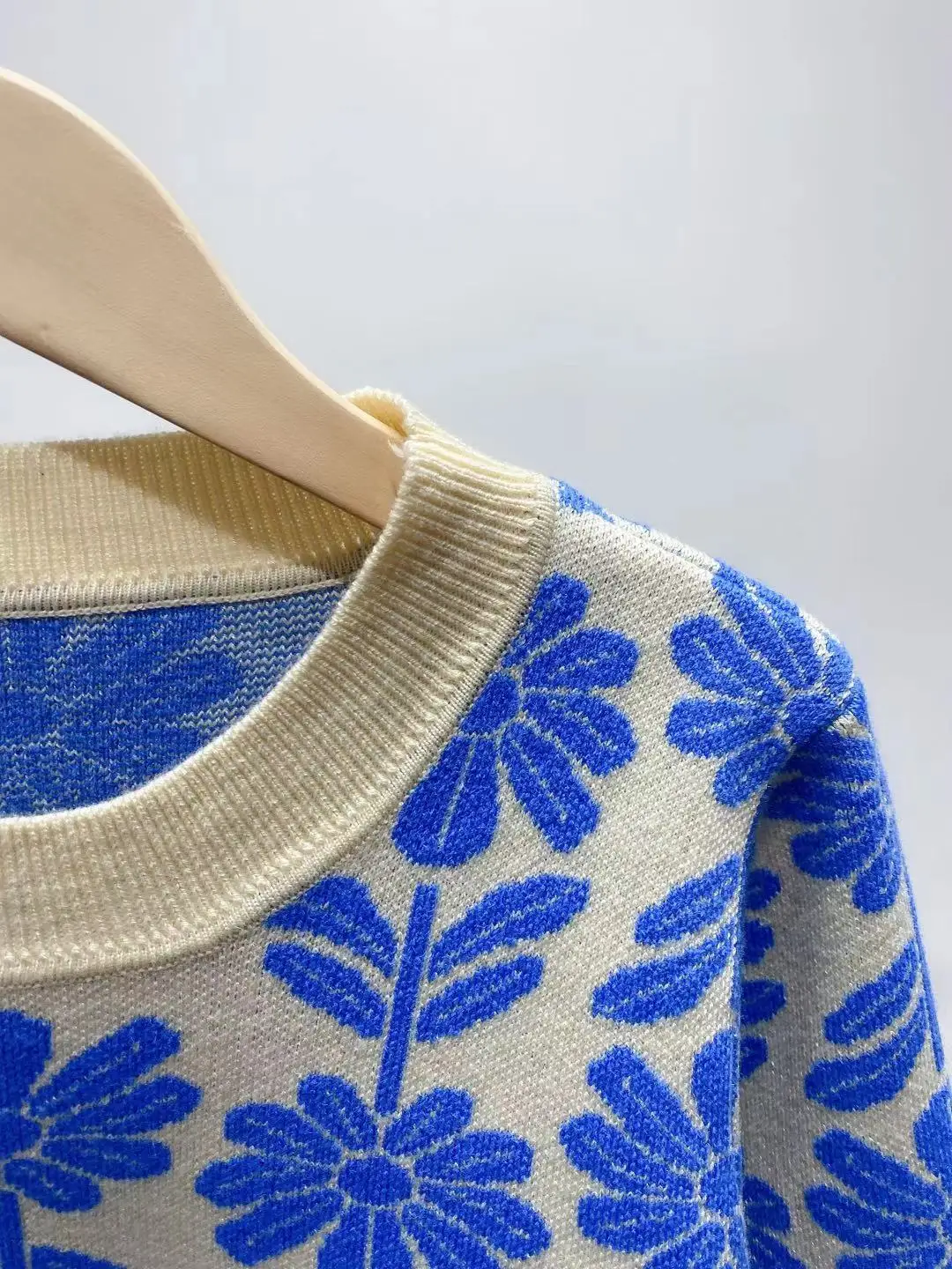 

Women Sweater Floral Printed O-Neck Long Sleeve Rib Spliced Sweet Knitting Pullover