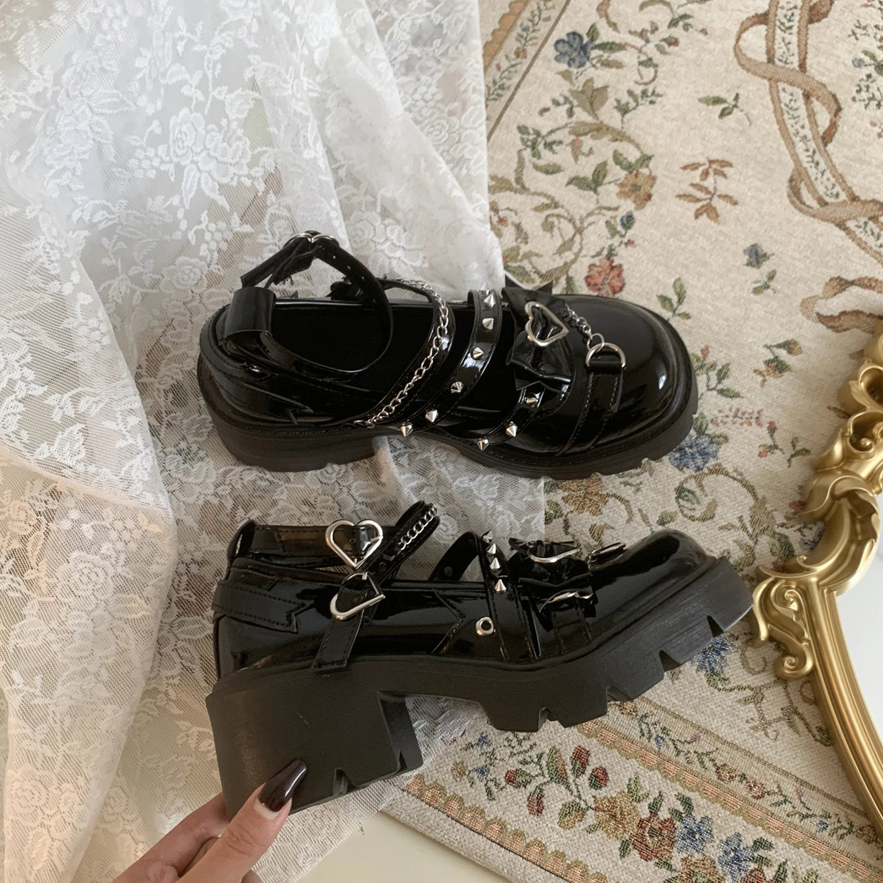 Женские черные повседневные туфли из искусственной кожи на высоком каблуке