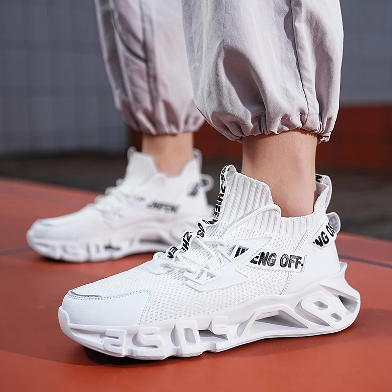 

Men's Shoes New Large Breathable Fly Woven Casual Blade Shoes Men's Sneakers Lightweight Rubber Outsole Cushioning and Anti-skid