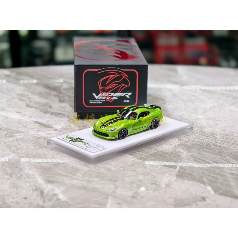 Фото Модель автомобиля DZ Demon Zone 1:64 Dodge Viper GTS из смолы №2