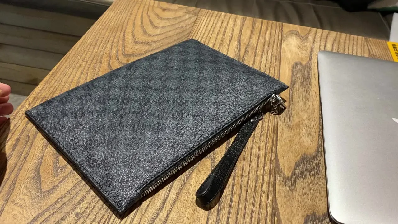 

Hand bag male fashion simple envelope bag clip package youth business handbags hand caught