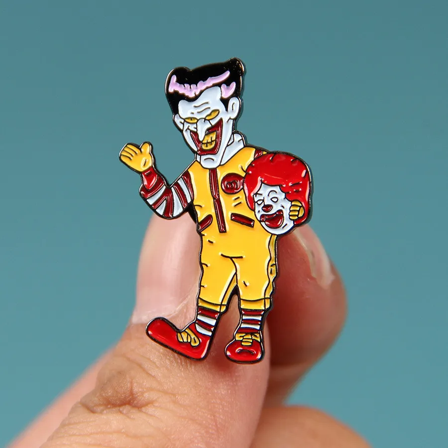 Металлическая брошь с эмалью в виде клоуна из аниме