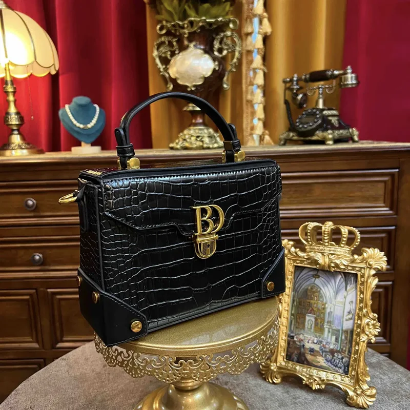 Stone Lock Buckle Box Bag for Women's Bag 2023 New Light Luxury Brand High-grade Single-shoulder Messenger Bag  SAC