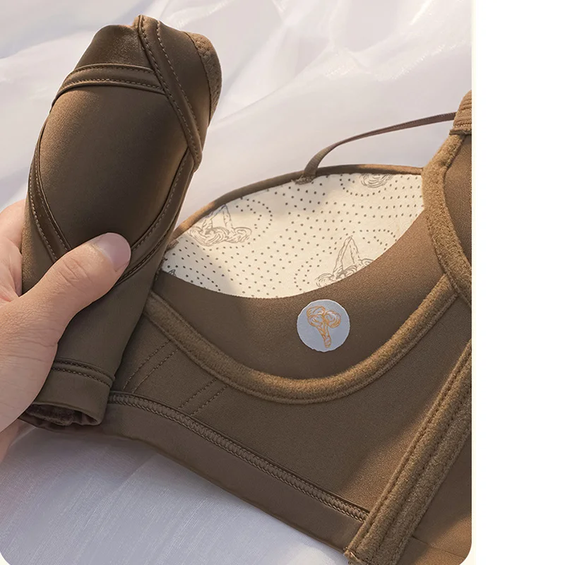 Женский бюстгальтер без косточек черный с чашками пуш-ап и поддержкой